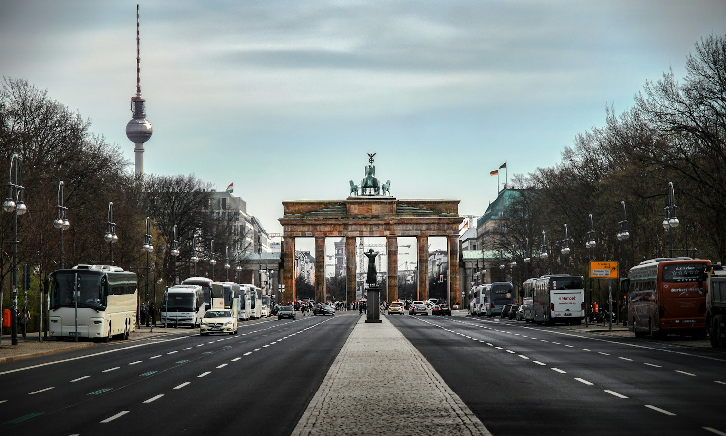 Right-wing extremism and the municipalities left behind
