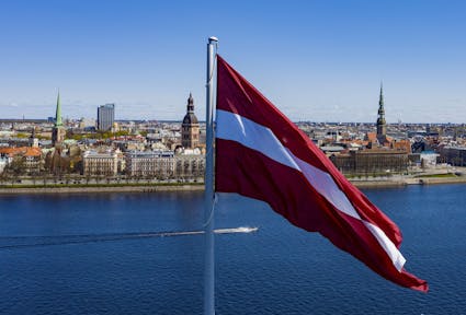 Latvian language policies and the Latvian Russian speaking communities