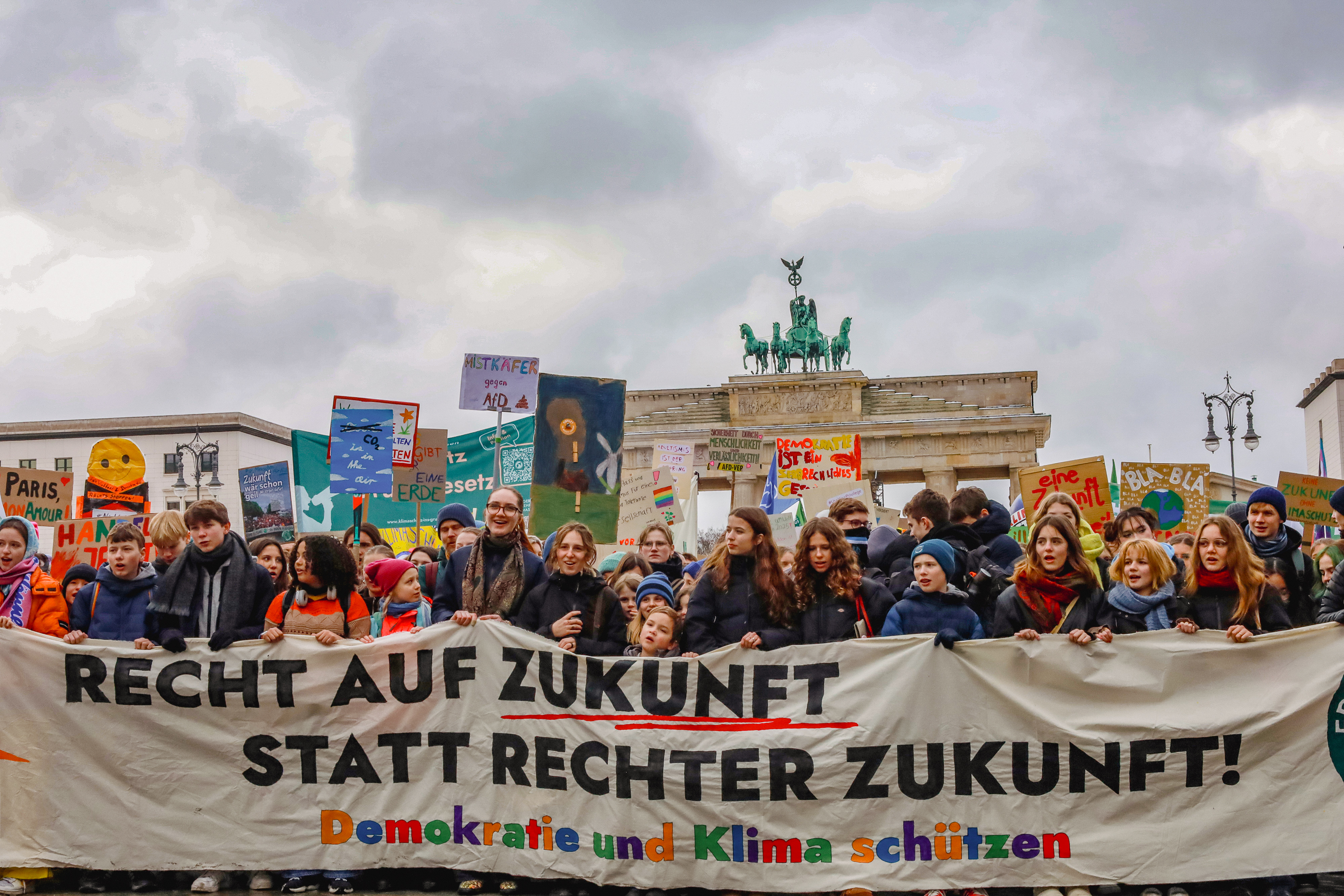 Keine Resignation! Ein Aufruf zu kollektivem Handeln