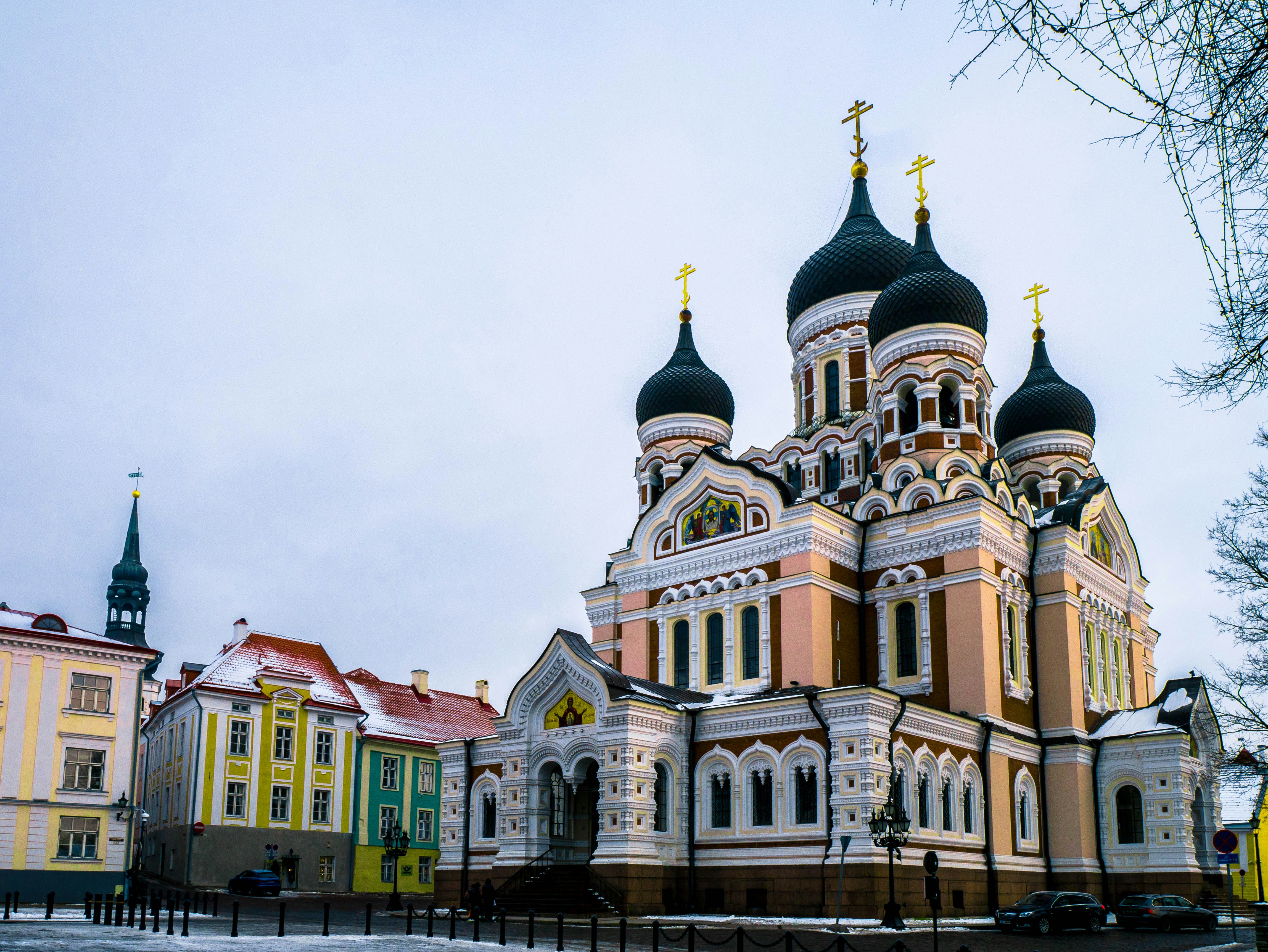 The closure of Russian schools in Estonia: education, reform, or forced assimilation?