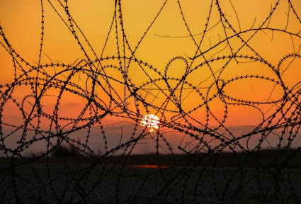 The “Dublin Trap”: Abandonment, Dispersal, and Reconfiguration of Solidarity along the Route