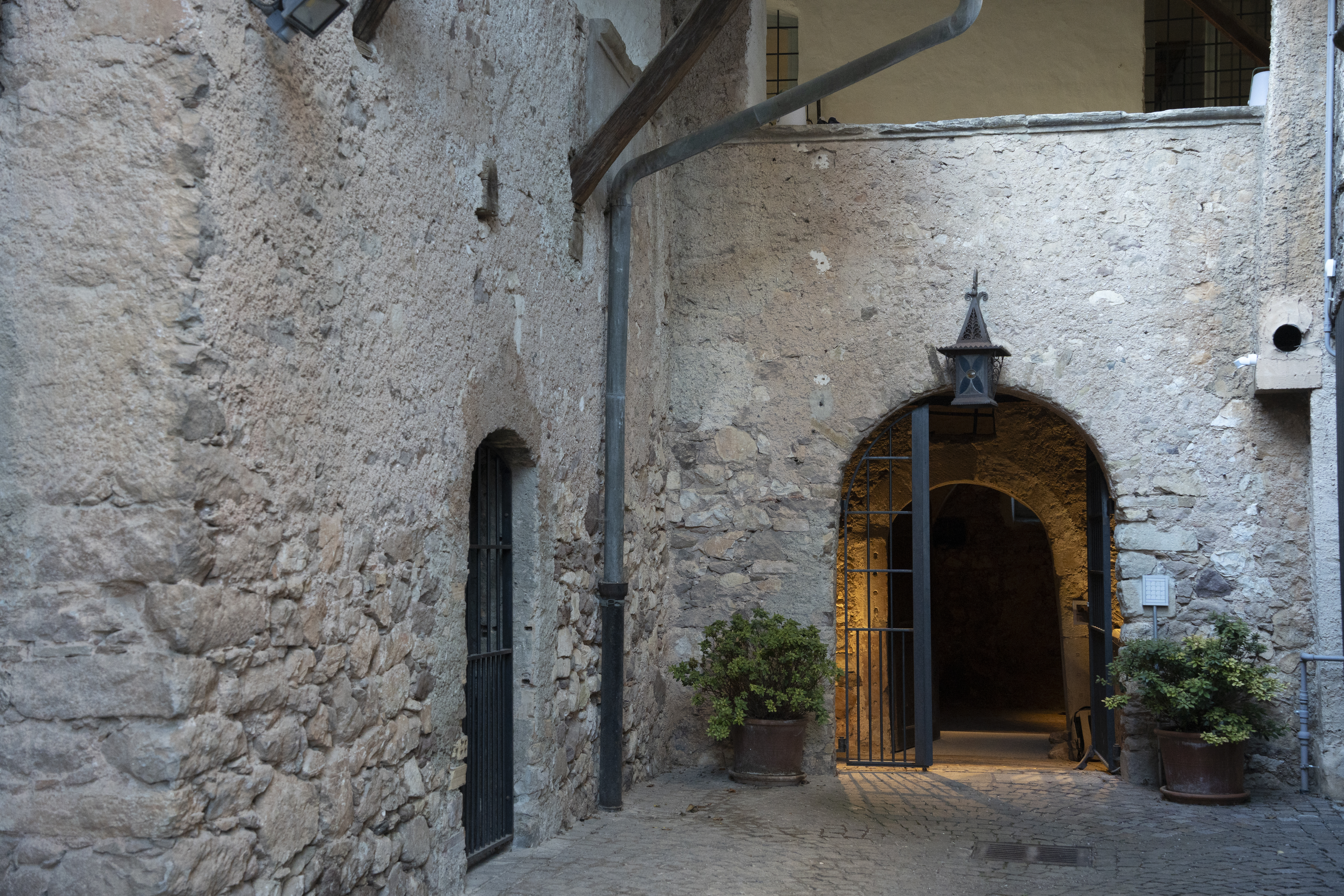 Energy retrofit of historic buildings