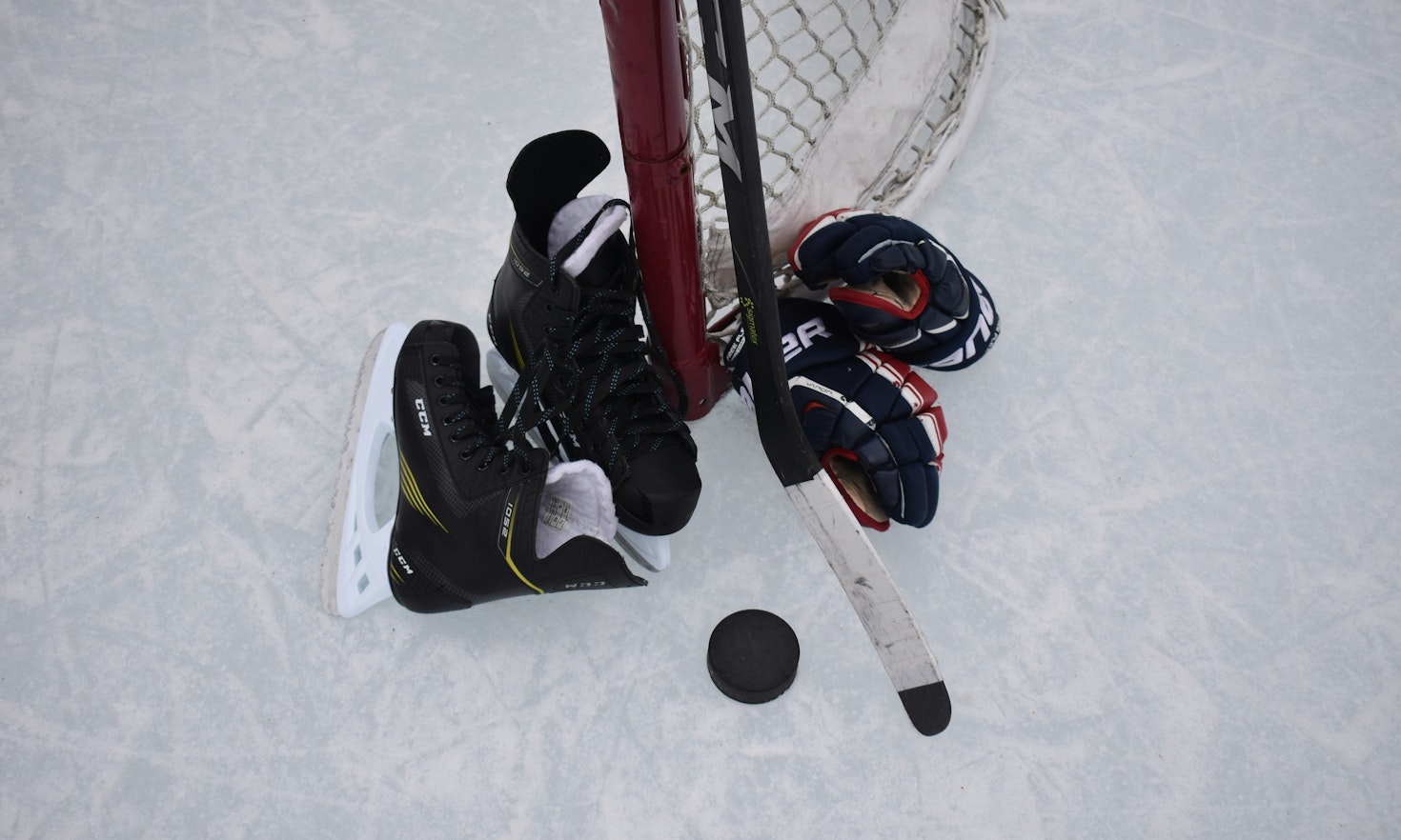Thin ice – When queer representation breaks through men’s sports