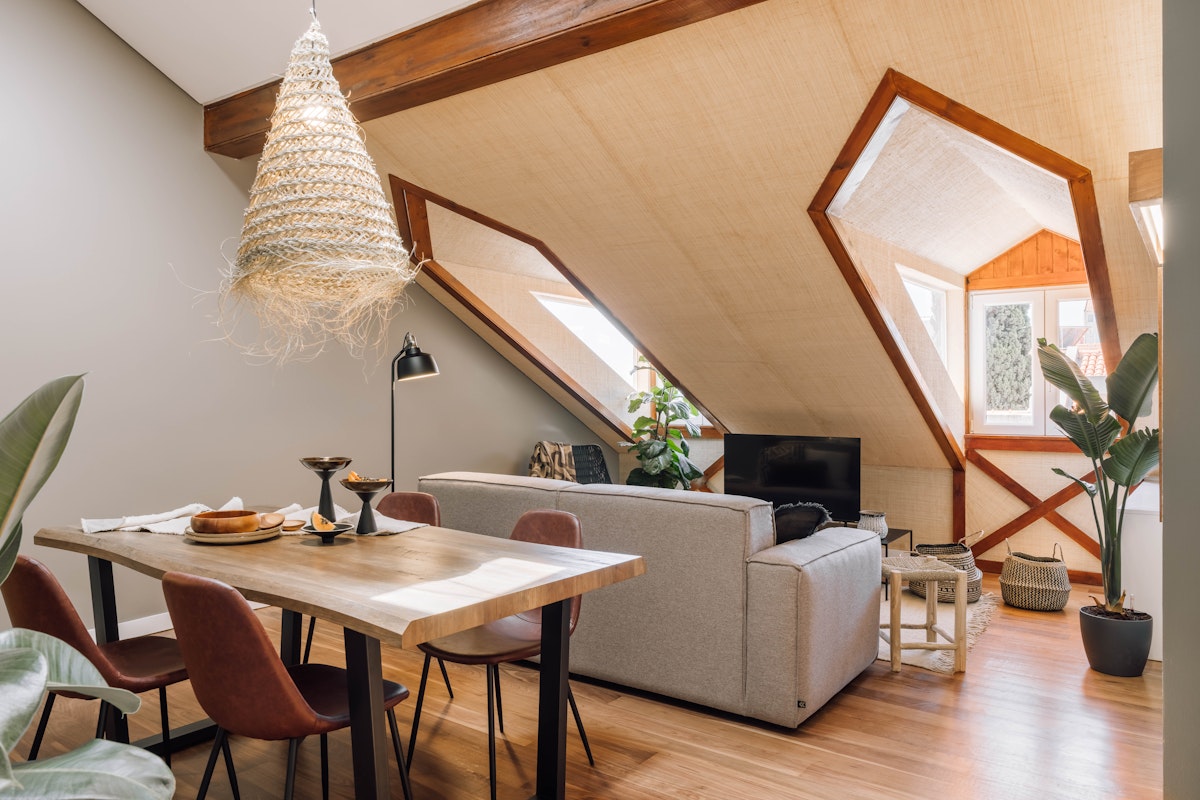 Rent a 2 bedroom apartment, Buja, in Lapa, Lisbon • Ukio