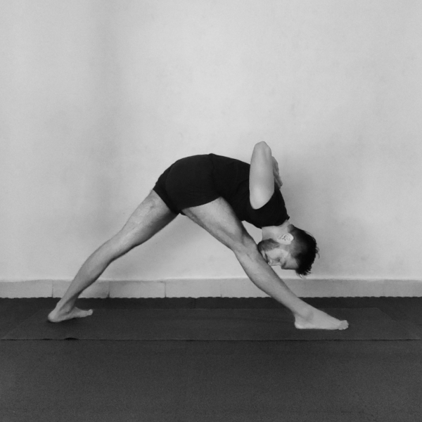 parsvottanasana