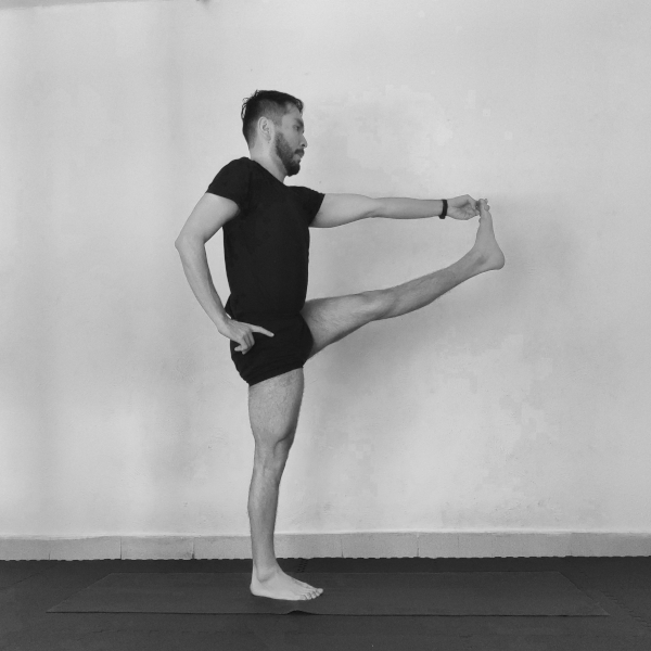 utthita-hasta-padangusthasana