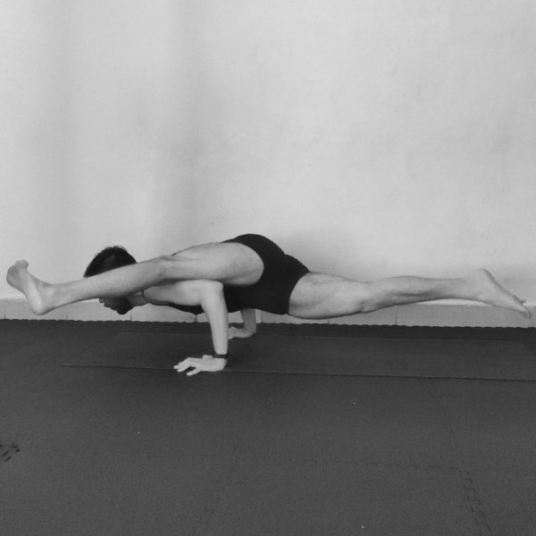 eka-pada-koundinyasana