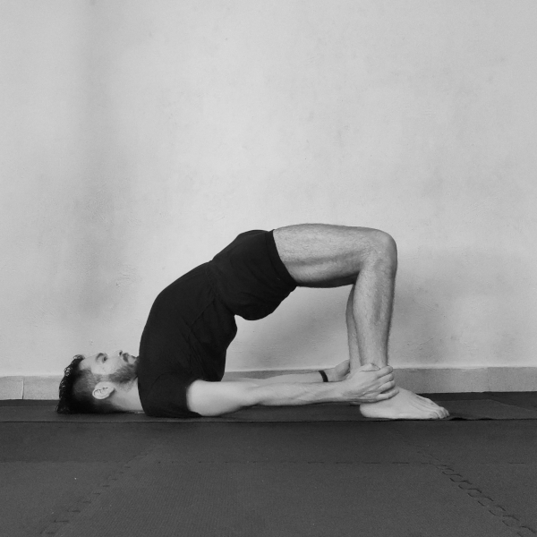 chatuspadasana