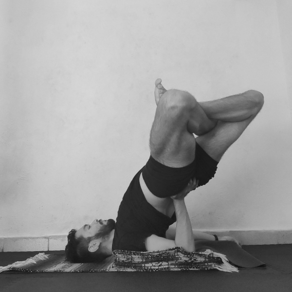 parsva-urdhva-padmasana-sarvangasana