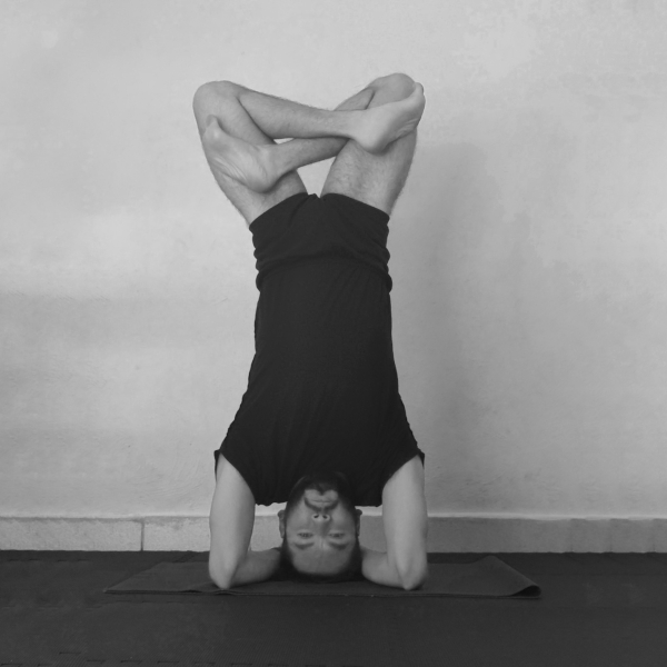 urdhva-padmasana-sirsasana