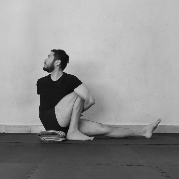 marichyasana-3