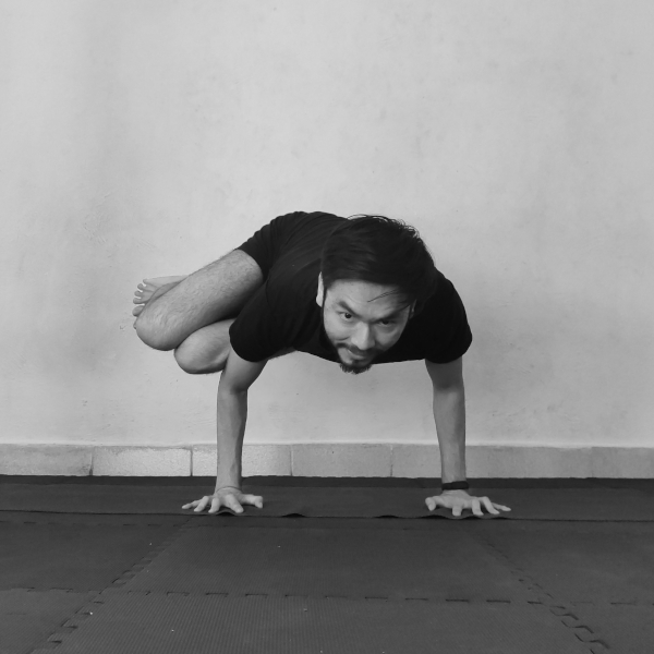parsva-bakasana