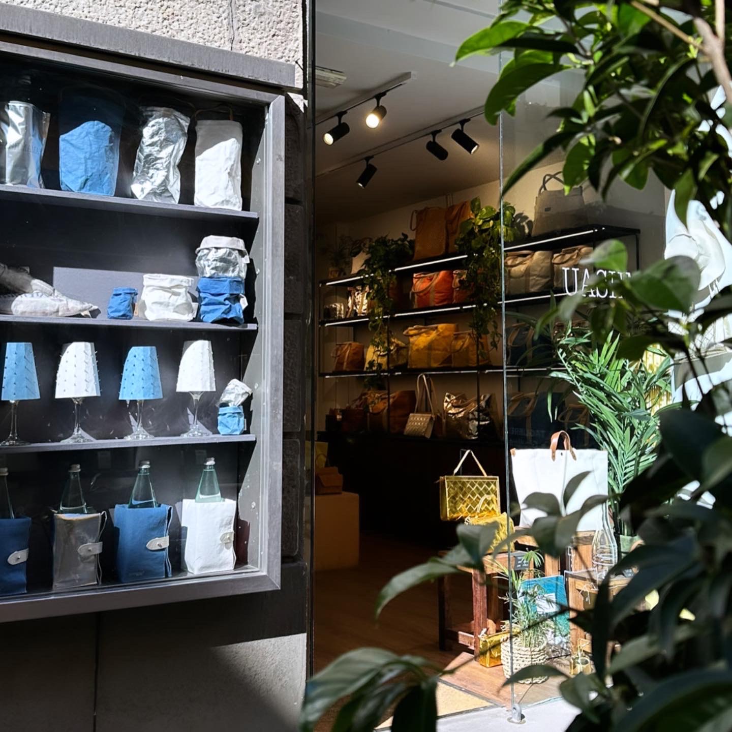 Stores | Uashmama