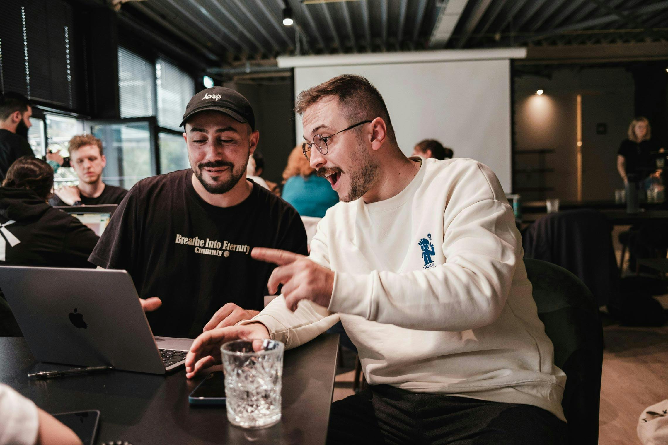 Dankzij betrouwbare beveiliging kunnen collega’s onbezorgd samenwerken en zich volledig richten op hun project.