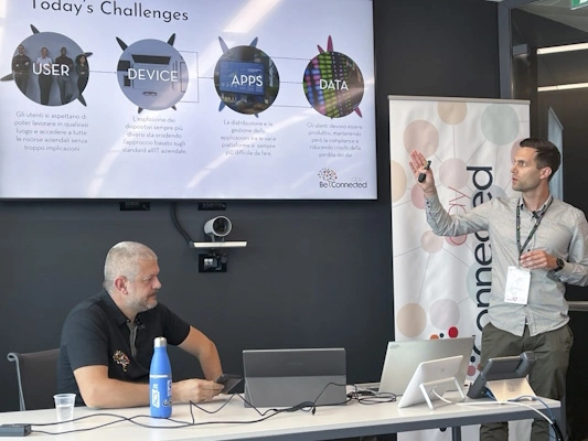 Luca Vitali e Andreas Priller durante il proprio speech al BeConnected Day 11.