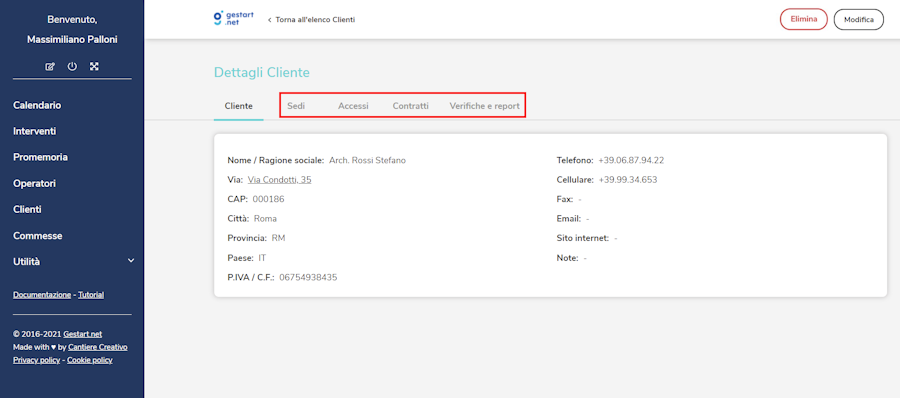 Interfaccia con i tab in cui inserire i dettagli del cliente