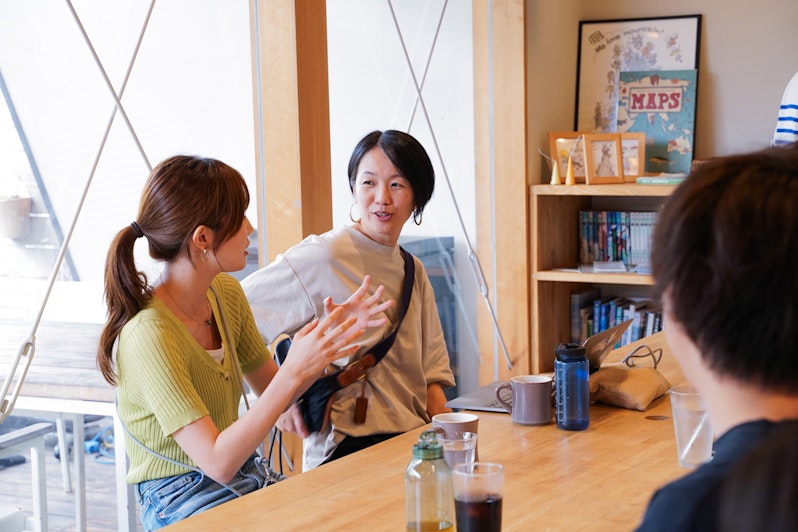 Tokyo untanglers go offsite meeting