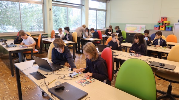  Istituto Sociale Torino explores block-based coding with Alvik 