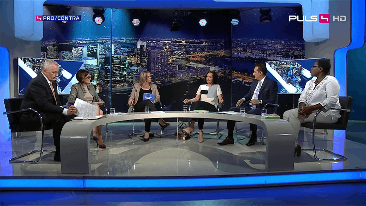 v.l.n.r. Rudolf Hundstorfer, Johanna Mikl-Leitner, Corinna Milborn, Eva
Glawischnig, Heinz-Christian Strache, Beatrice Achaleke
