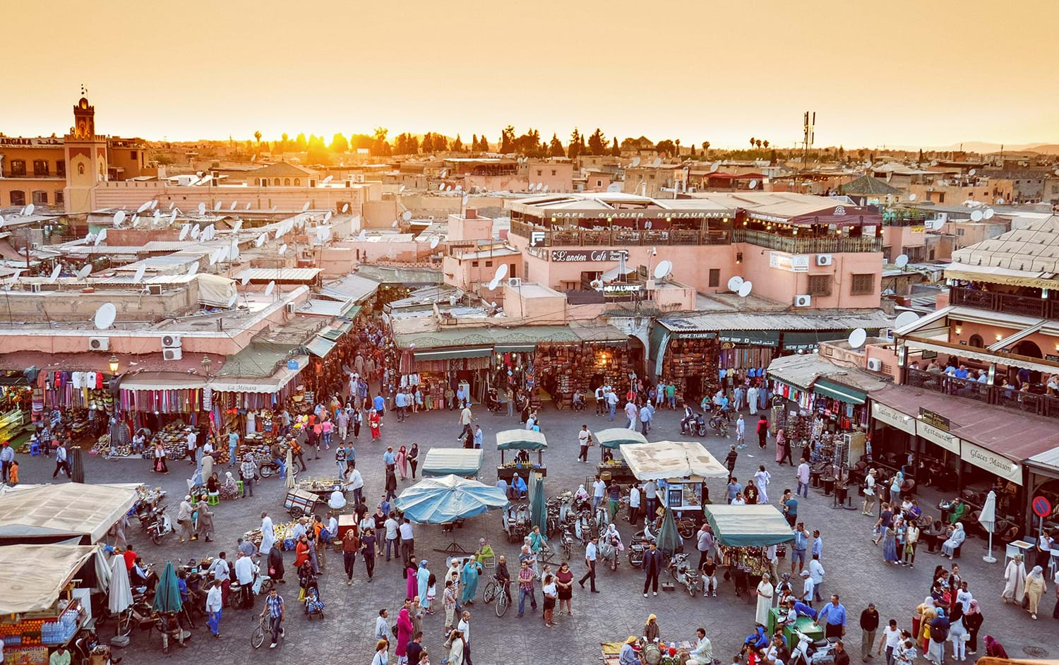 Crowded city market