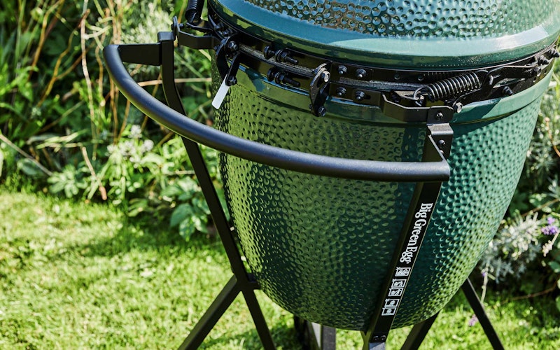 Large Big Green Egg Integgrated nest and shelves