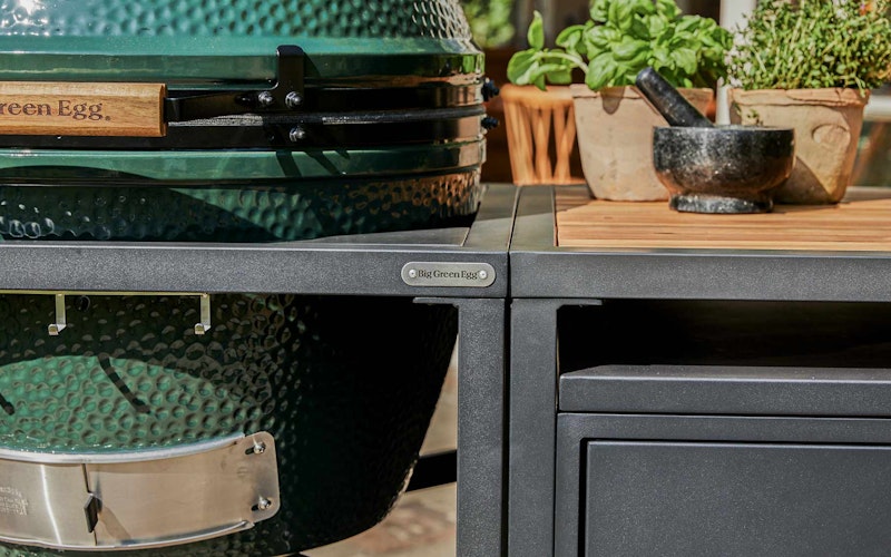 XL Big Green Egg in a Modular Nest and Acacia Expansion Cabinet