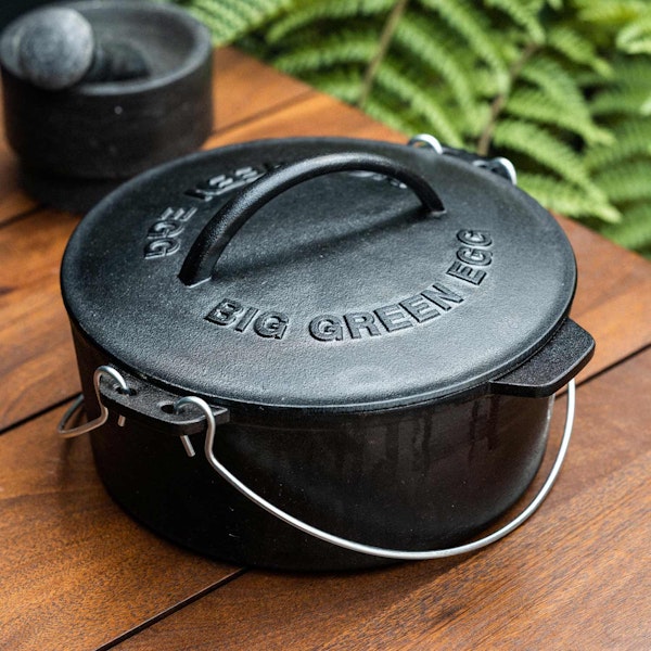 Cast Iron Dutch Oven