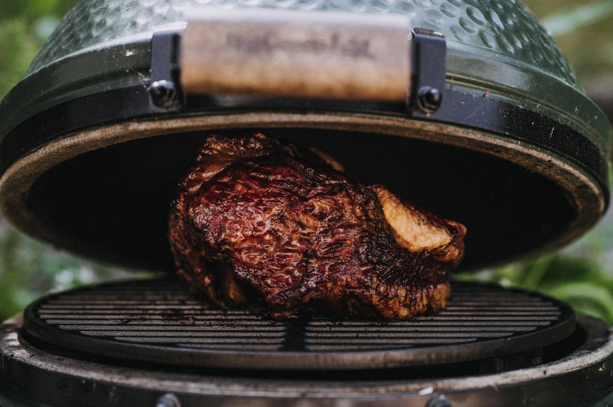 Cooking brisket on green egg sales