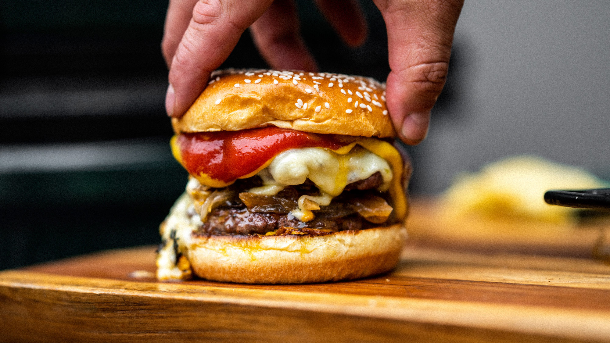 Smash Beef & Bone Marrow Burgers Recipes Big Green Egg