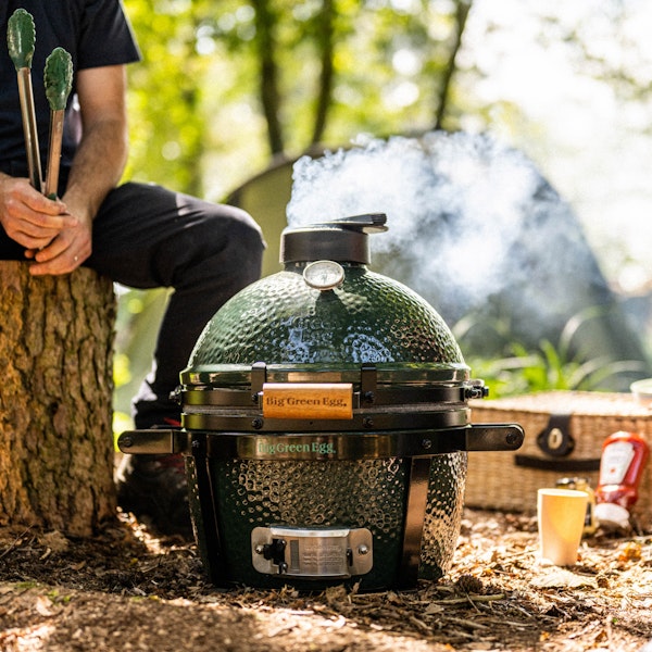 MiniMax on an adventure | Big Green Egg