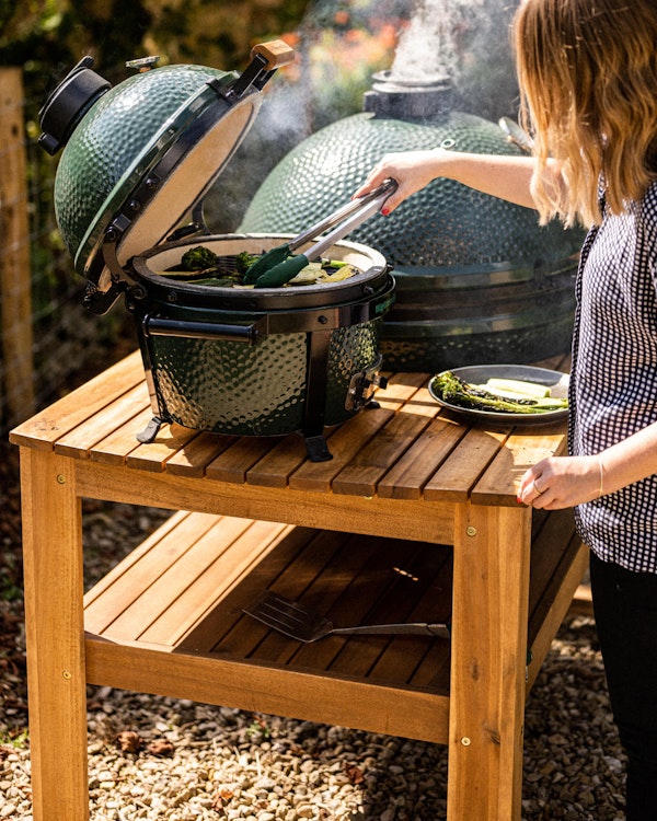 Latest & Greatest | Ceramic Kamado Barbecue | Big Green Egg