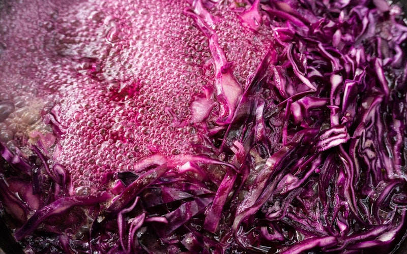 Braised red cabbage | Christmas recipes | Pan cooking | Big Green Egg