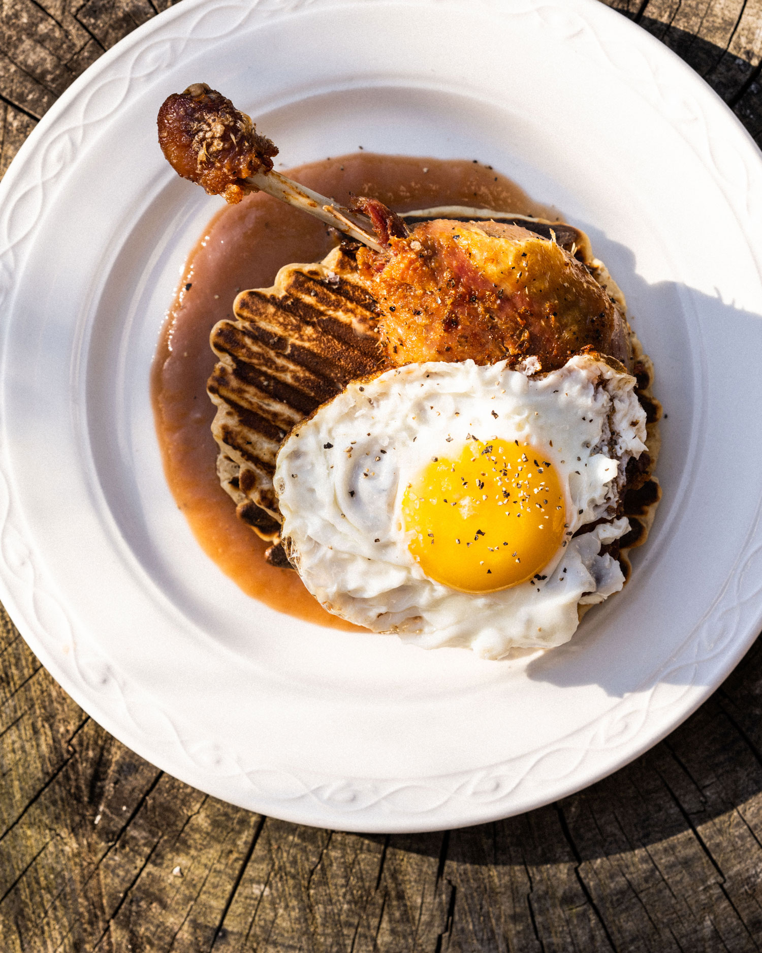 Duck, griddle pan waffles, fried egg and rhubarb sauce | Duck | Plancha recipe | Pan cooking | Big Green Egg