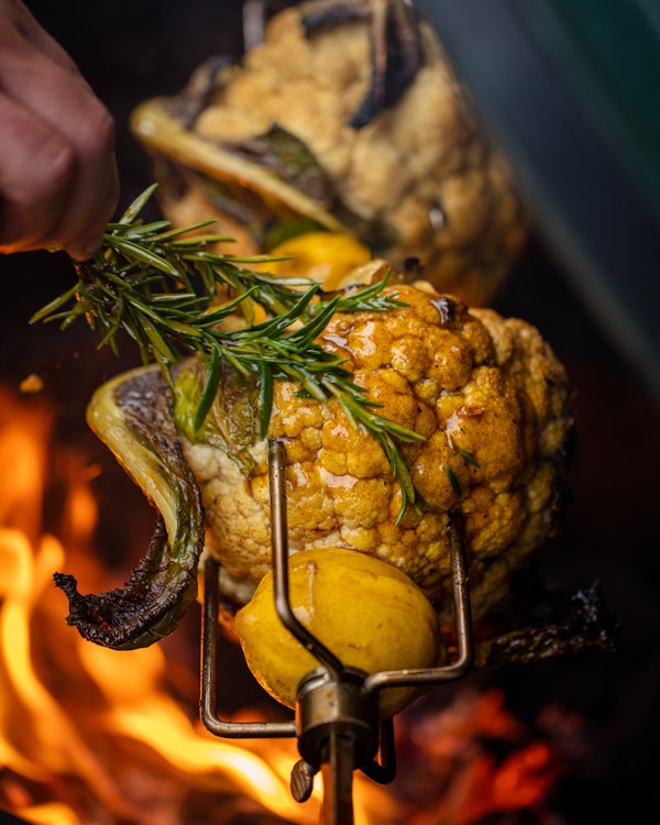 Rotisserie Cauliflower with North African Yoghurt | Vegetarian recipes | Rotisserie | Big Green Egg