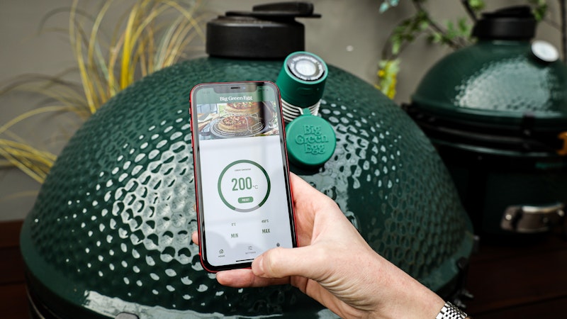 https://www.datocms-assets.com/32685/1668529348-bluetooth-dome-thermometer-6.jpg?q=80&auto=format&dpr=1&w=800&h=500&fit=crop