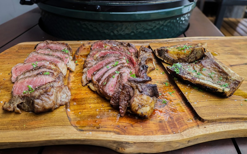 Big Green Egg Discovery Box | HG Walter |  Sirloin Steak | Rib Eye on the bone | Bone Marrow | Big Green Egg