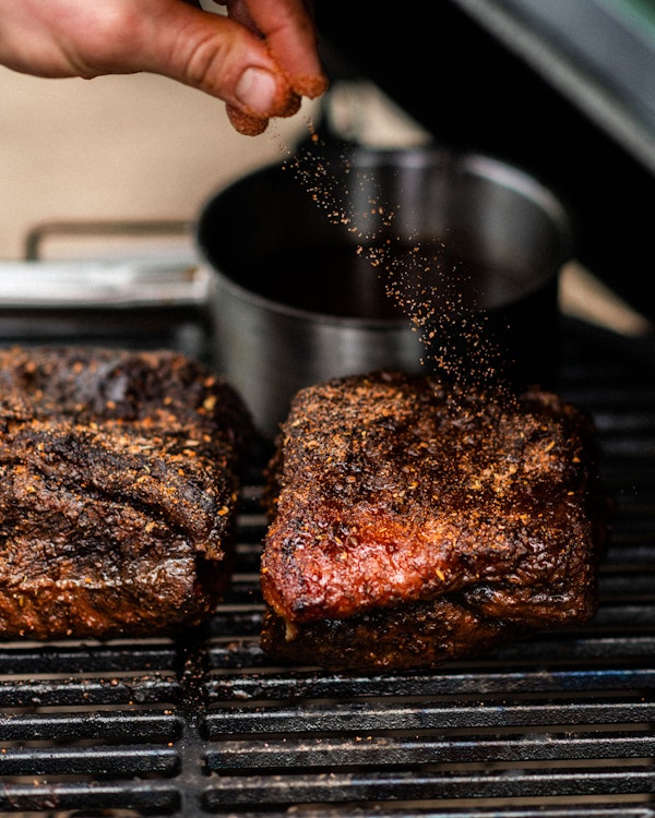 Smoked Featherblade | Top 5 winter warmers on the Big Green Egg