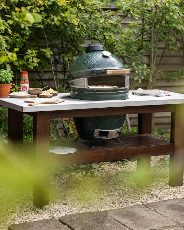 Pizza on the Big Green Egg | Pizza Boxes | Outdoor kitchen since 1974