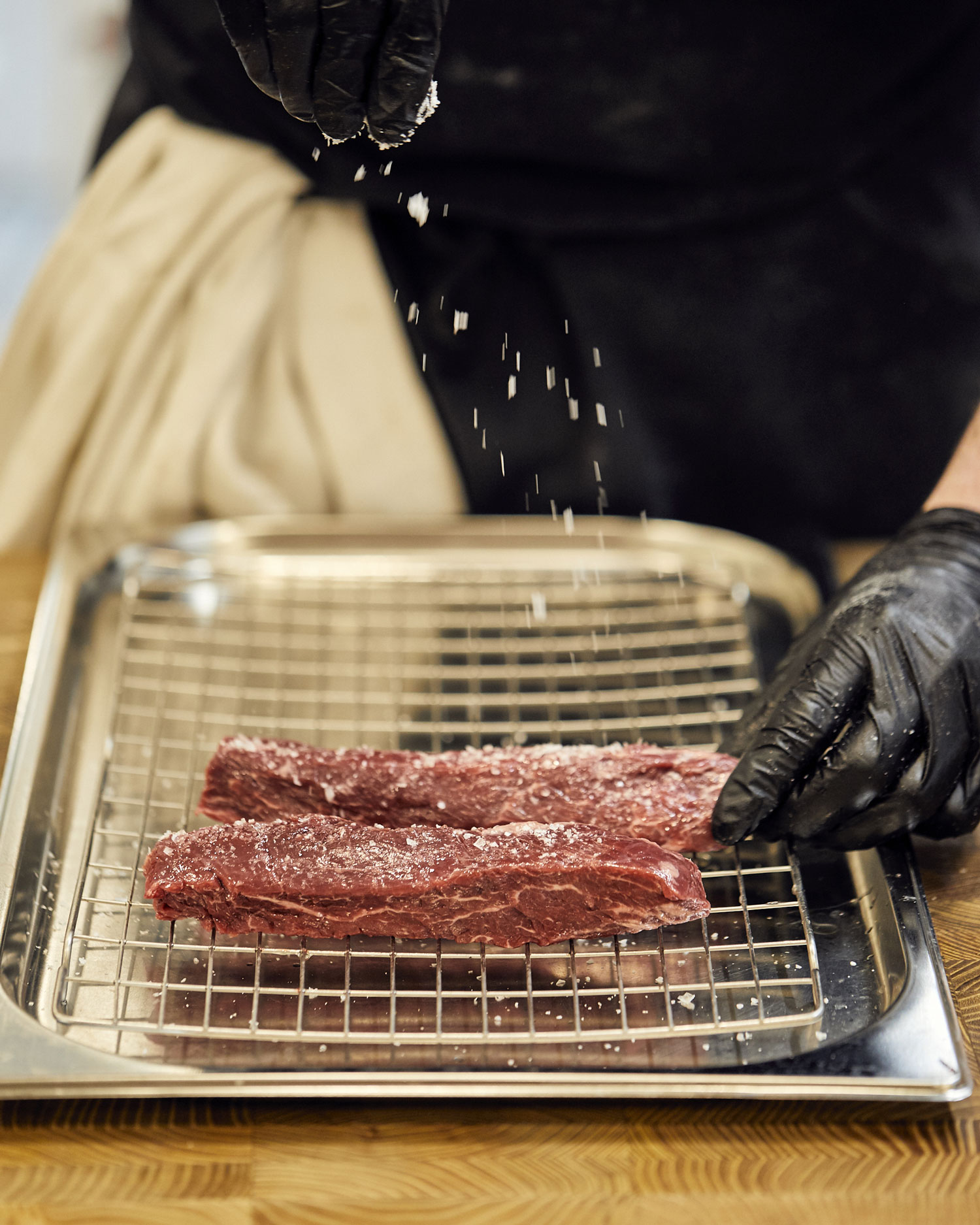Grilled Onglet | HG Walter Big Green Egg Steak Box | Grilling | Beef recipes