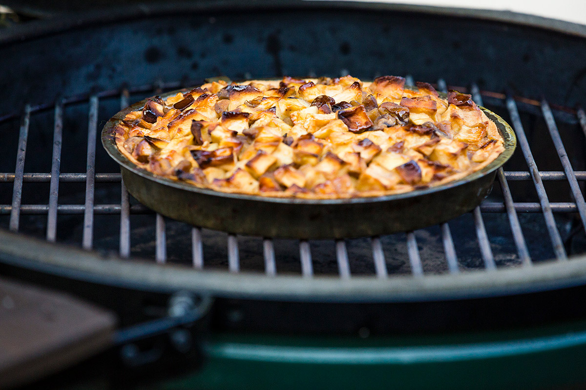 Fruit tart | Sliced apple | grilled chestnuts | Sweetened curd | Grilling