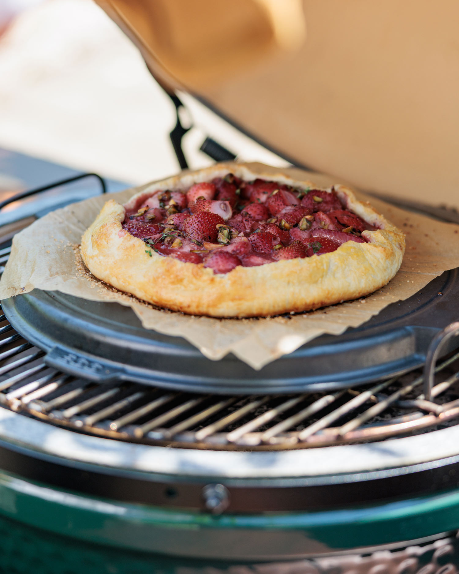 CHARRED STRAWBERRY, PISTACHIO & THYME GALETTE | sweet recipes | Big Green Egg