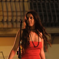 1486317976 maria teresa leonetti figura intera jpg