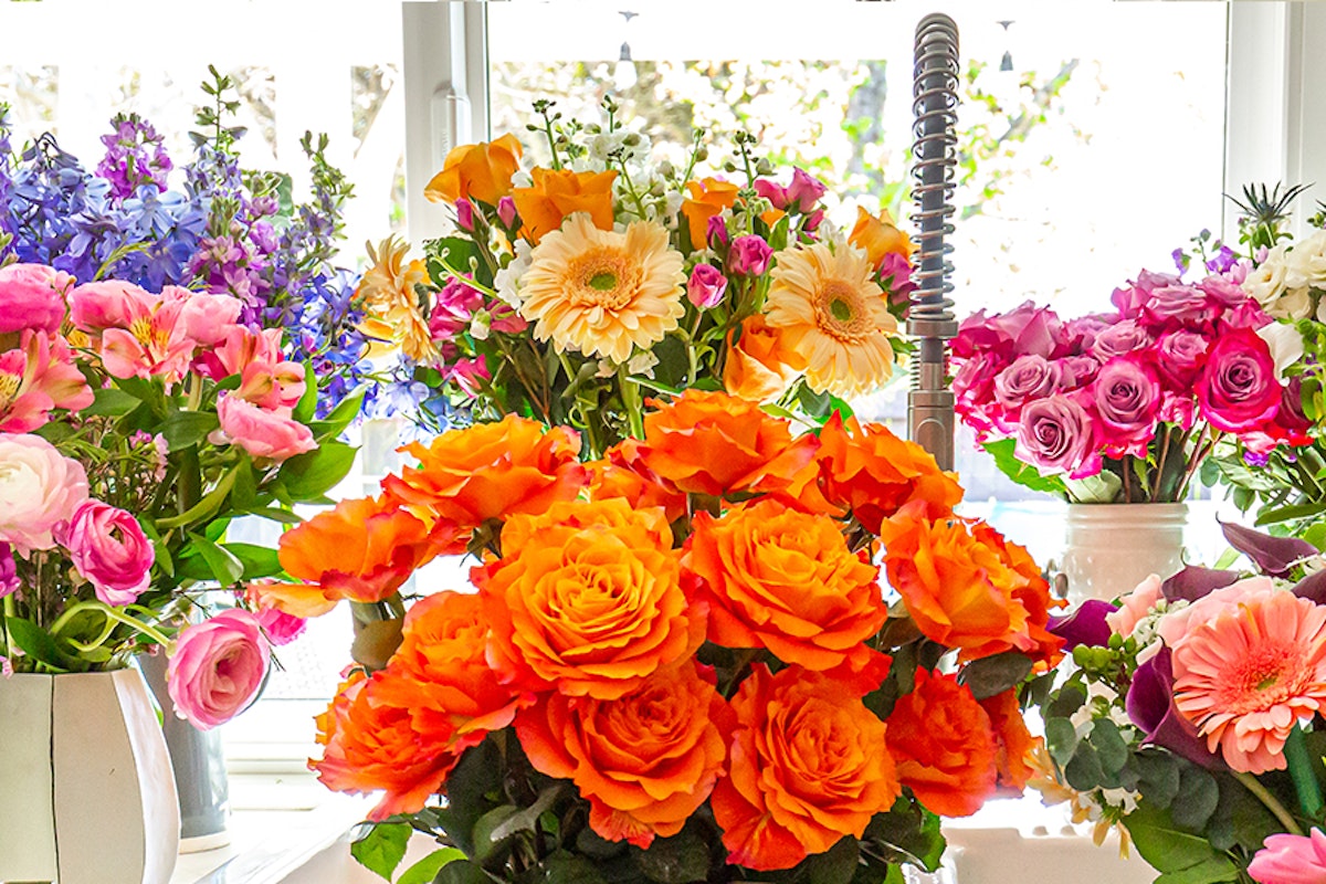 7 Best Flower Subscription Services That Deliver Blooms Year-Round