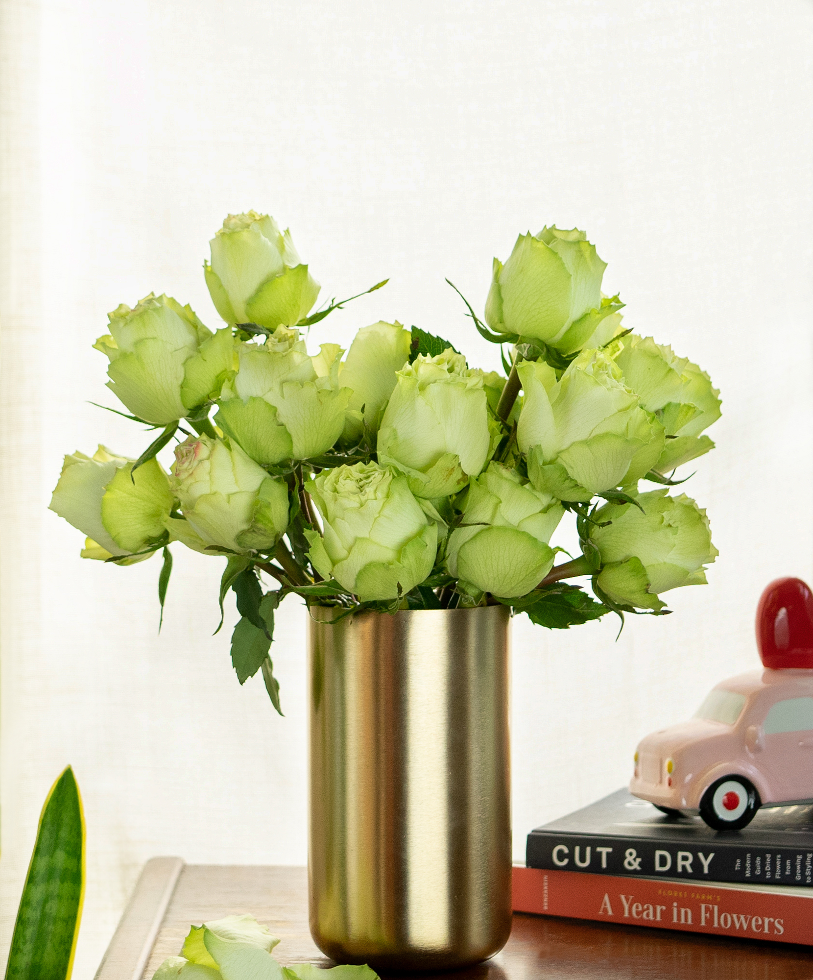 Lemonade Roses Bouquet BloomsyBox
