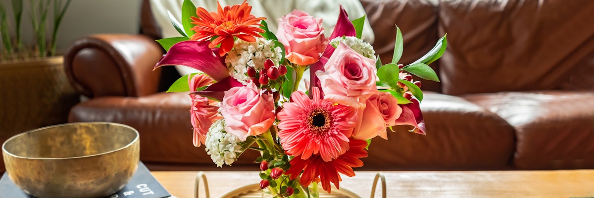 send flowers to my girlfriend's workplace