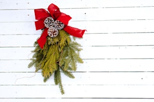 evergreen garland with ribbon summerwinds arizona