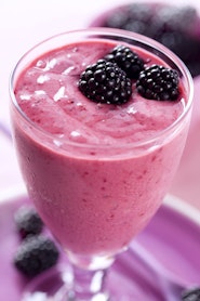 blackberry smoothie garnished with blackberries