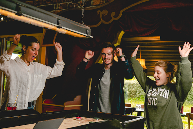 Shuffleboard Koezio - Célébration de la victoire
