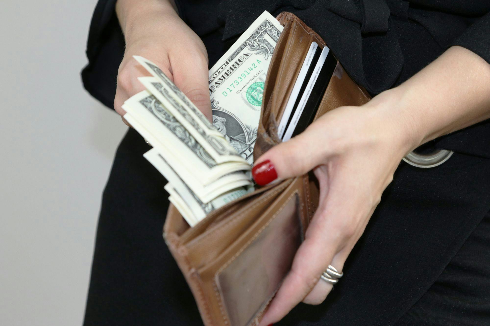 Debt consolidation vs. bankruptcy: Which is the best option for me?
