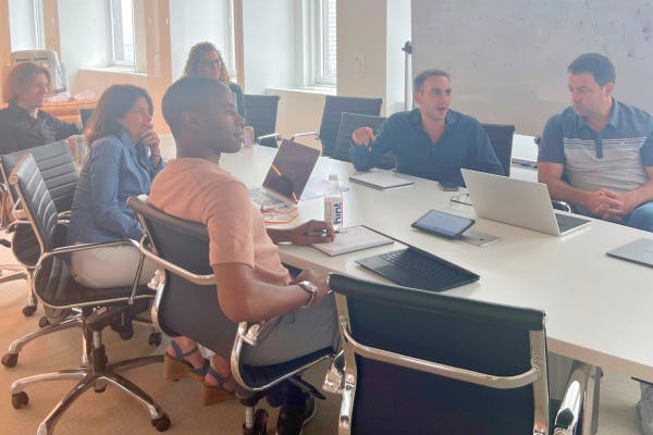 Figure employees in the office